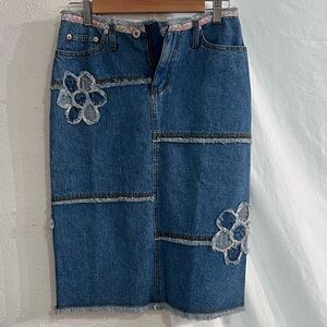 Floral Embroidered Denim Skirt